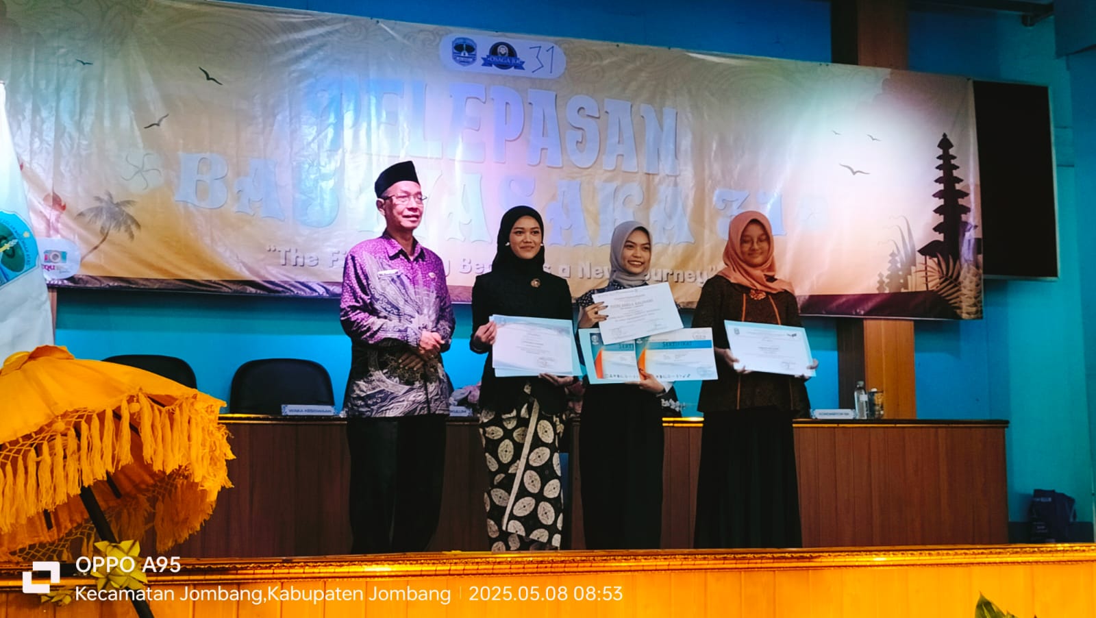 SMA Negeri 3 Jombang Angkatan ke-31, Lulus 100%